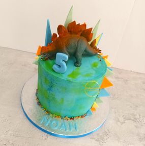 Dinosaur Buttercream Cake