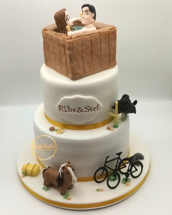 Themed WEdding Cake | Character Wedding Cake | Fondant Wedding Cake | Three Tier Wedding Cake | Bespoke WWedding Cake | Worcestershire Wedding Cake | 