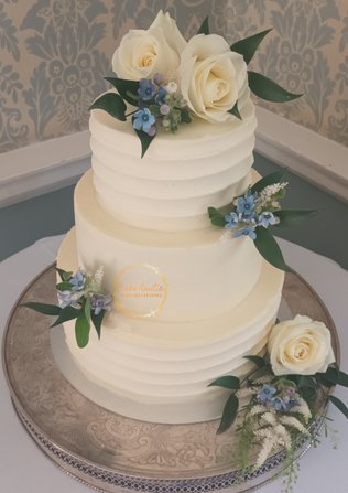 Textured Wedding Cake | Buttercream Wedding Cake | Buttercream and Flowers Wedding Cake | Worcestershire Wedding 